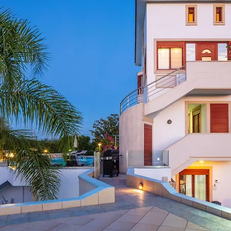 Villa Nikis *