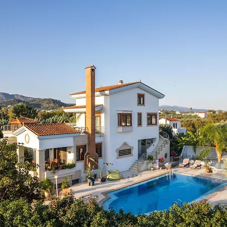 Nikis Villa